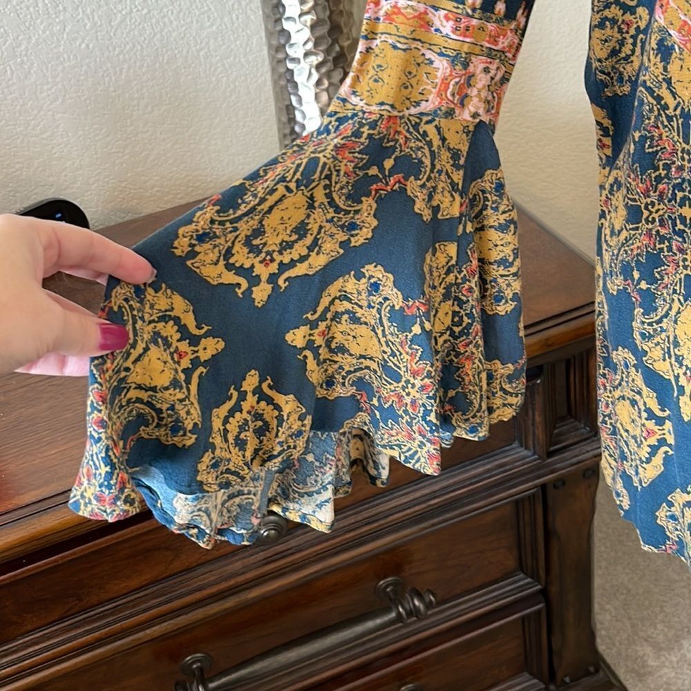 COPY - Free People Magic Mystery Bell Sleeve Tunic Top BOHO XS - Picture 6 of 6